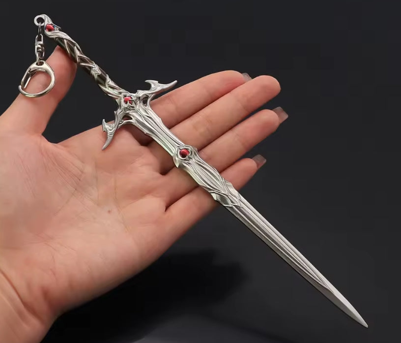 Astarion’s Gift – Miniature Fangblade